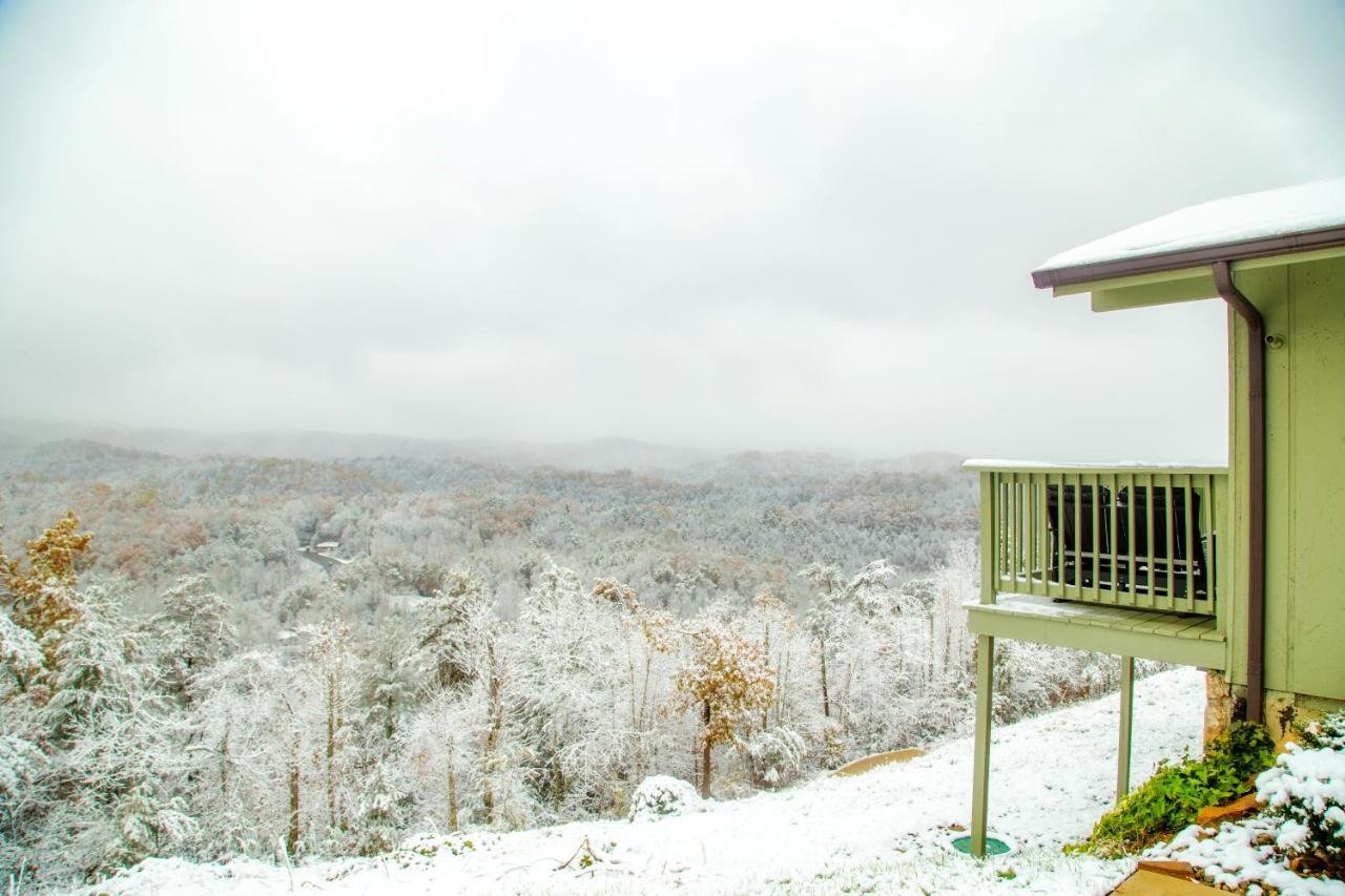 Leconte Mountain Breeze Villa Gatlinburg Exteriör bild